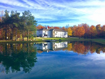 inn by lake